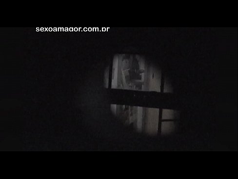 ❤️ Blondie vin an kasèt yon voyeur nan katye kache dèyè brik kre ❤️❌ Jis pònografi nan nou